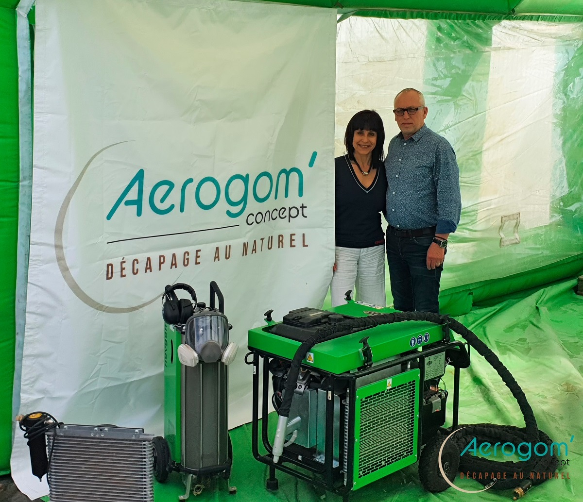 https://www.aerogom-concept.fr/wp-content/uploads/2021/11/Aerogomconcept-aerogommage-nantes-loire-atlantique-equipe-aerogommage.jpg